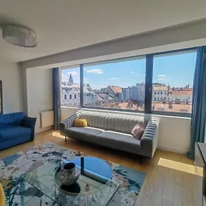  Apartment Amora Homes Imperial With Basilika And Castle View Need Reservation For Free Parking Ungarn